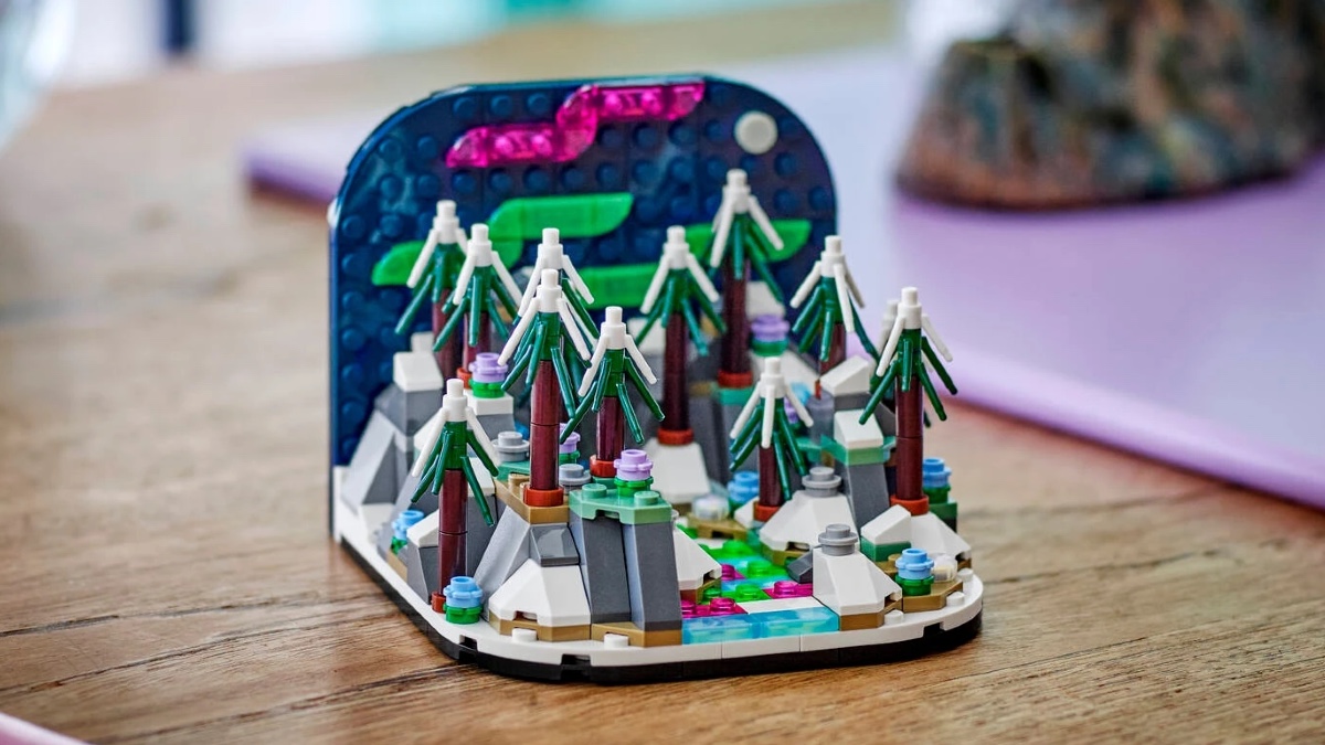 LEGO gift-with-purchase confirmed for double points event