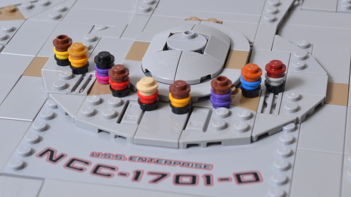 LEGO Star Trek Enterprise-D is missing a microscale bridge