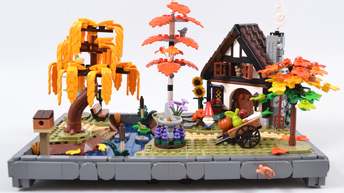 Review: LEGO Autumn Cottage Garden is a return to the subtheme’s roots