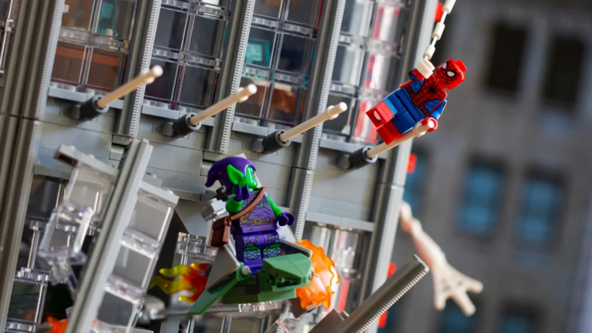 Retiring LEGO Marvel Daily Bugle sells out for good in the US