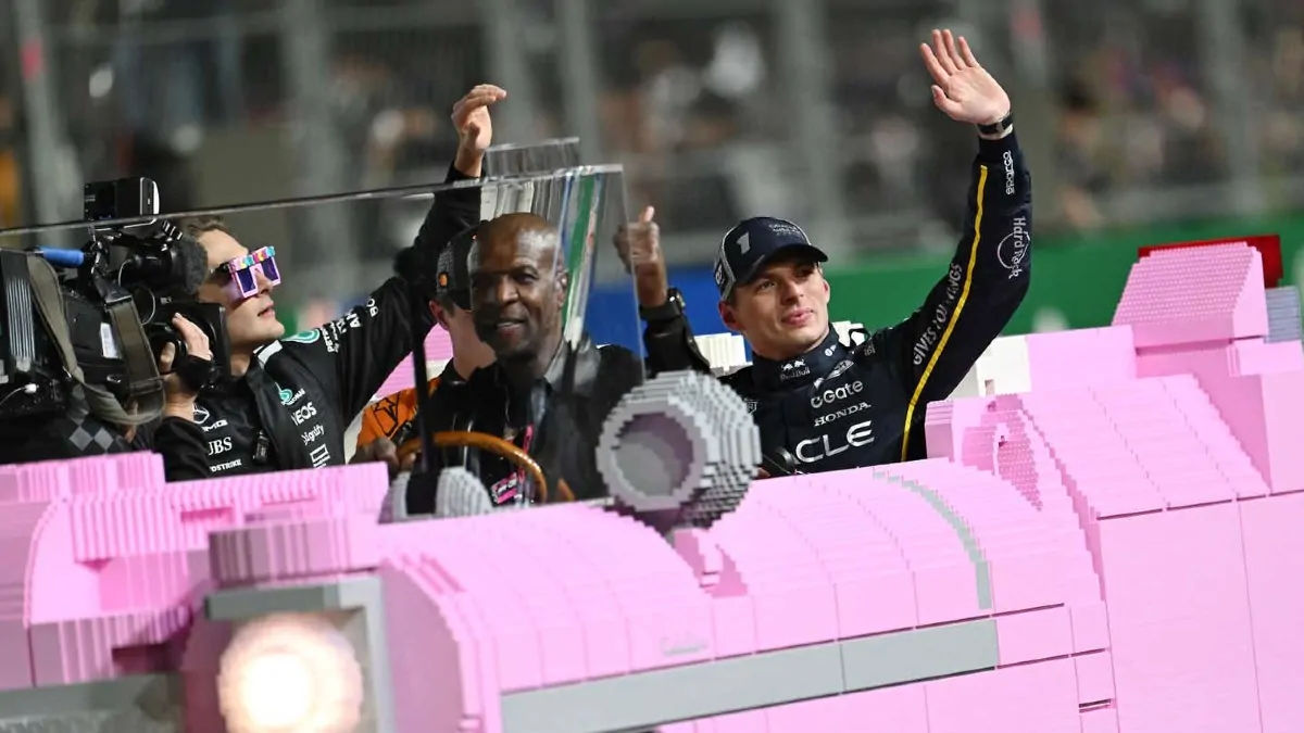 LEGO F1 brings custom car and bouquets to Las Vegas Grand Prix