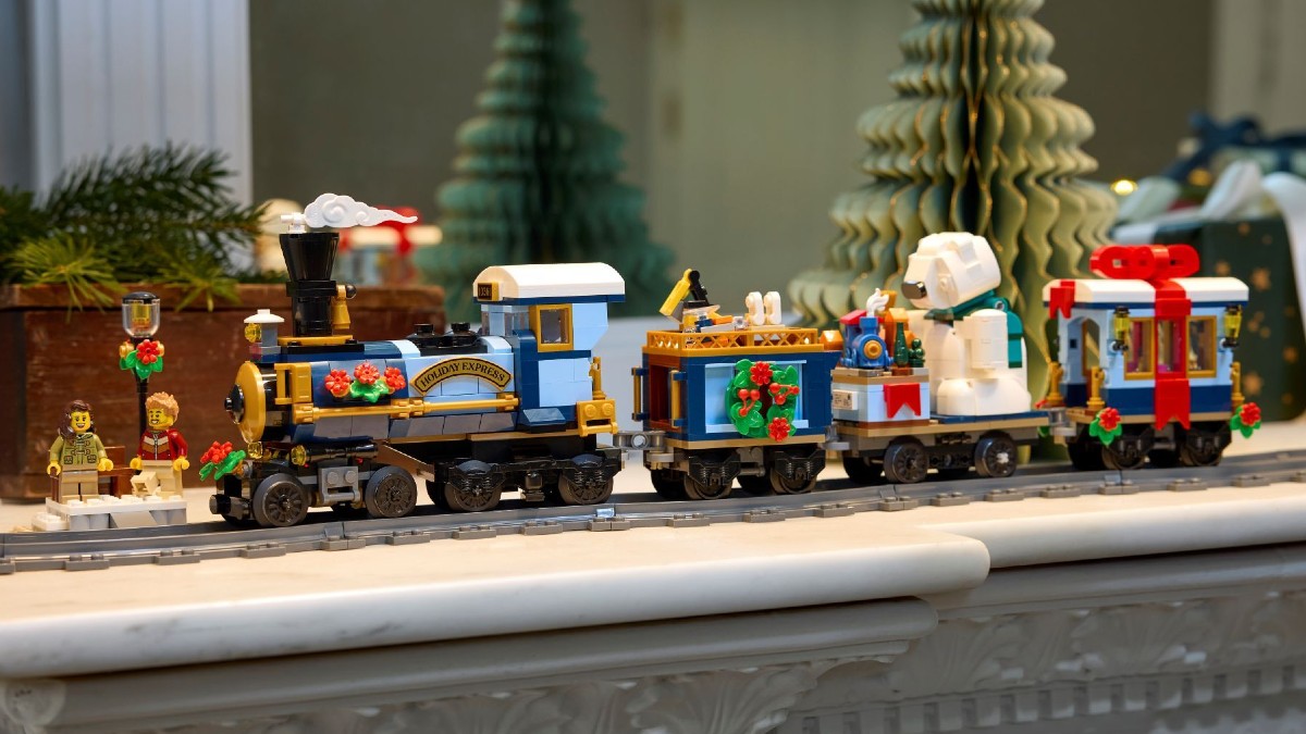 Is it worth powering up LEGO 10361 Holiday Express Train?