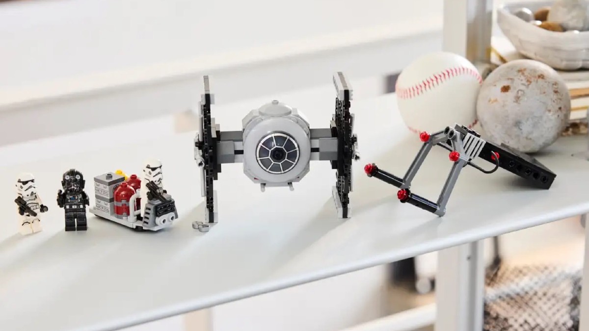 Double points and LEGO gifts-with-purchase drop to end 2025