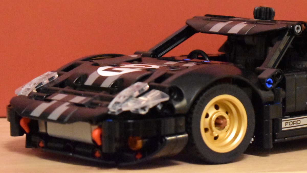 LEGO Technic 42223 1966 Ford GT40 MKII review