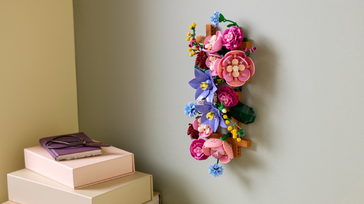 LEGO Botanicals 11503 Flower Wall officially revealed