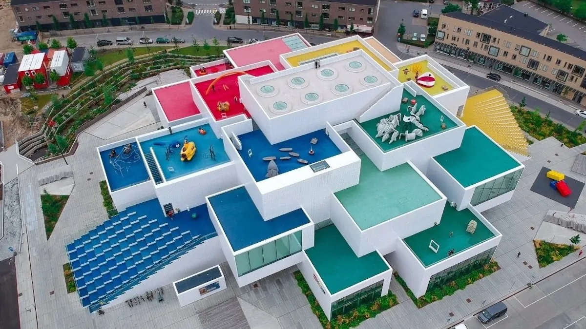 LEGO teases LEGO House exclusive set for 2026