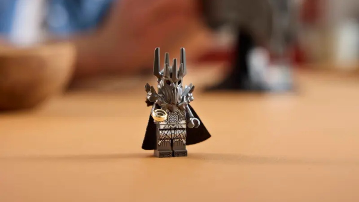 LEGO Sauron’s power spreads beyond his flagship Barad-dûr