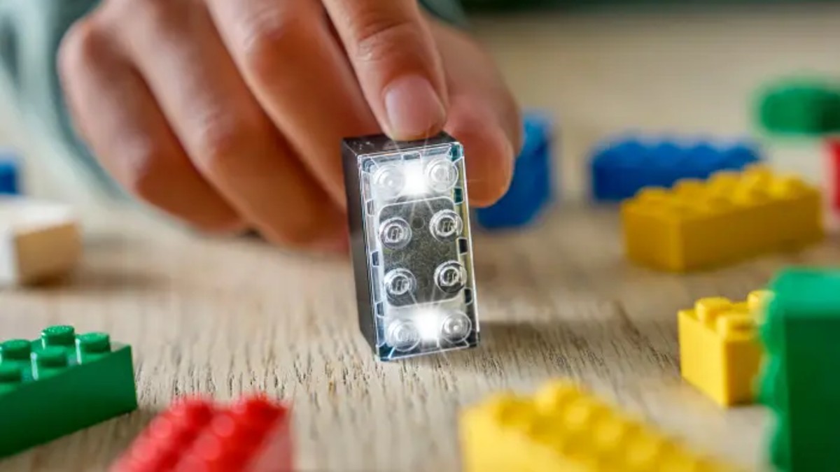 Six facts you might have missed about the LEGO SMART Brick