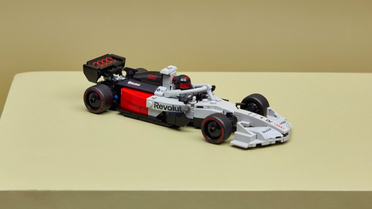 LEGO Speed Champions 77259 Audi Revolut F1 Team R26 revealed