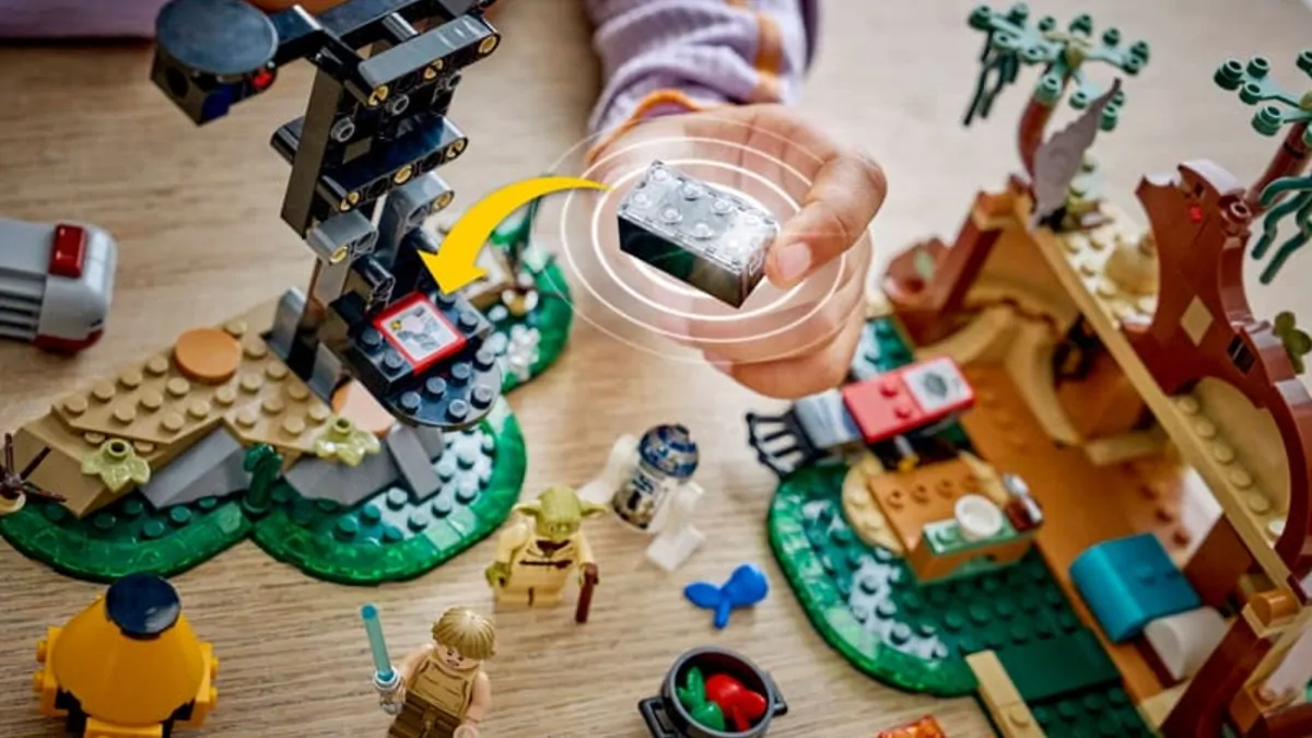 LEGO SMART Play is debuting a new design language for Star Wars