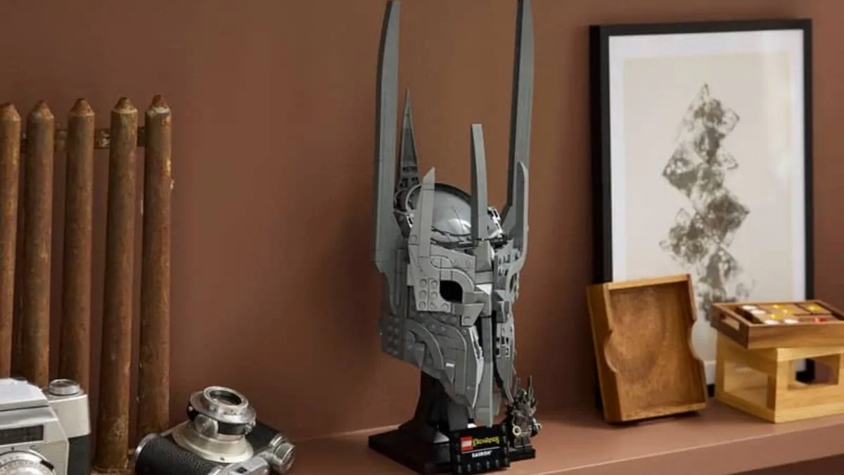 Don’t expect references in LEGO The Lord of the Rings helmet