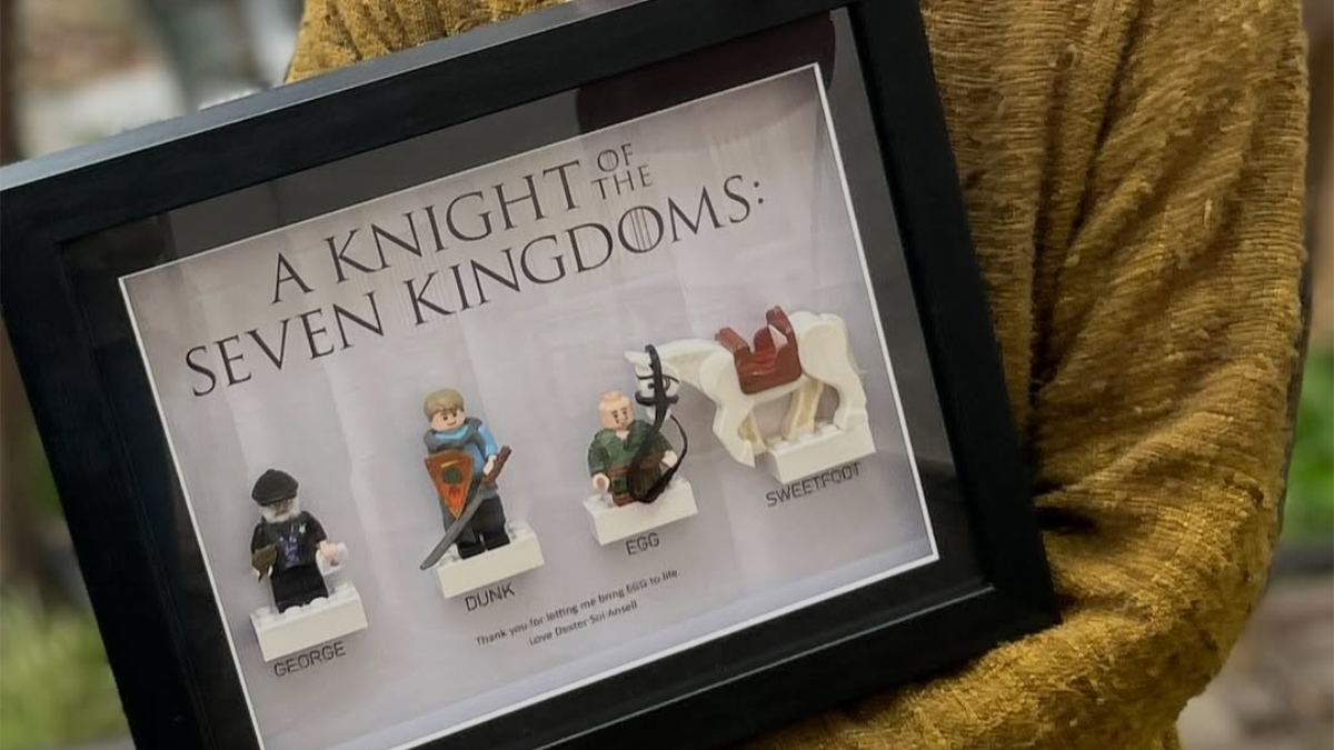 Dexter Sol Ansell gifts A Knight of the Seven Kingdoms LEGO minifigures to crew
