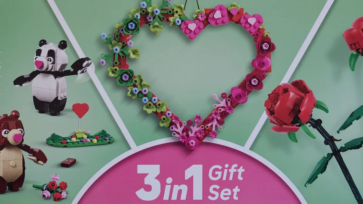 LEGO Hearts & Flowers Gift Set Walmart exclusive revealed