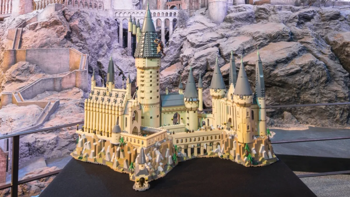 LEGO deals of the week: Huge Hogwarts Castle offer