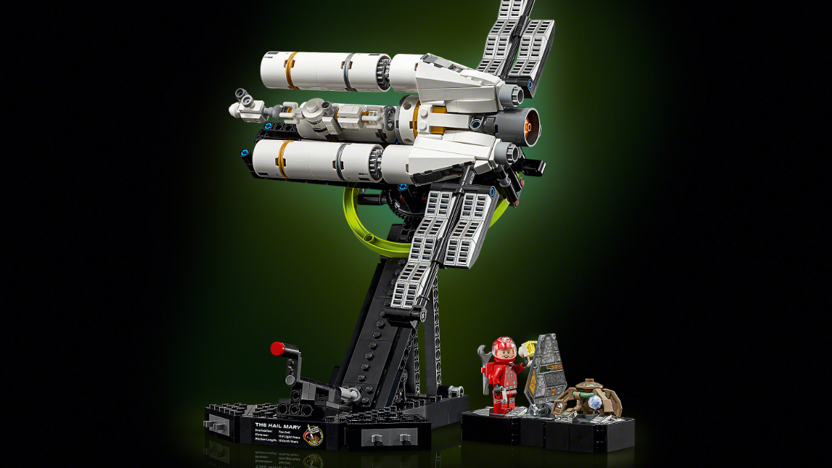 Comparing LEGO Icons Project Hail Mary to the movie spacecraft