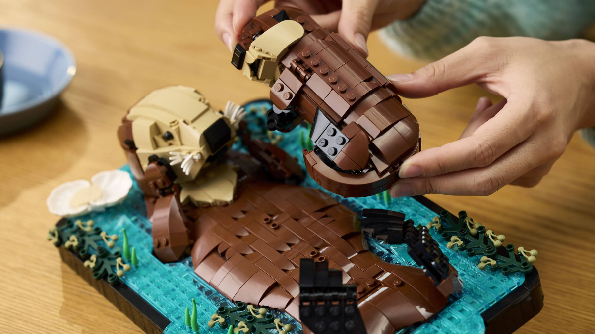 Adding a pup to the LEGO Ideas otter was essential