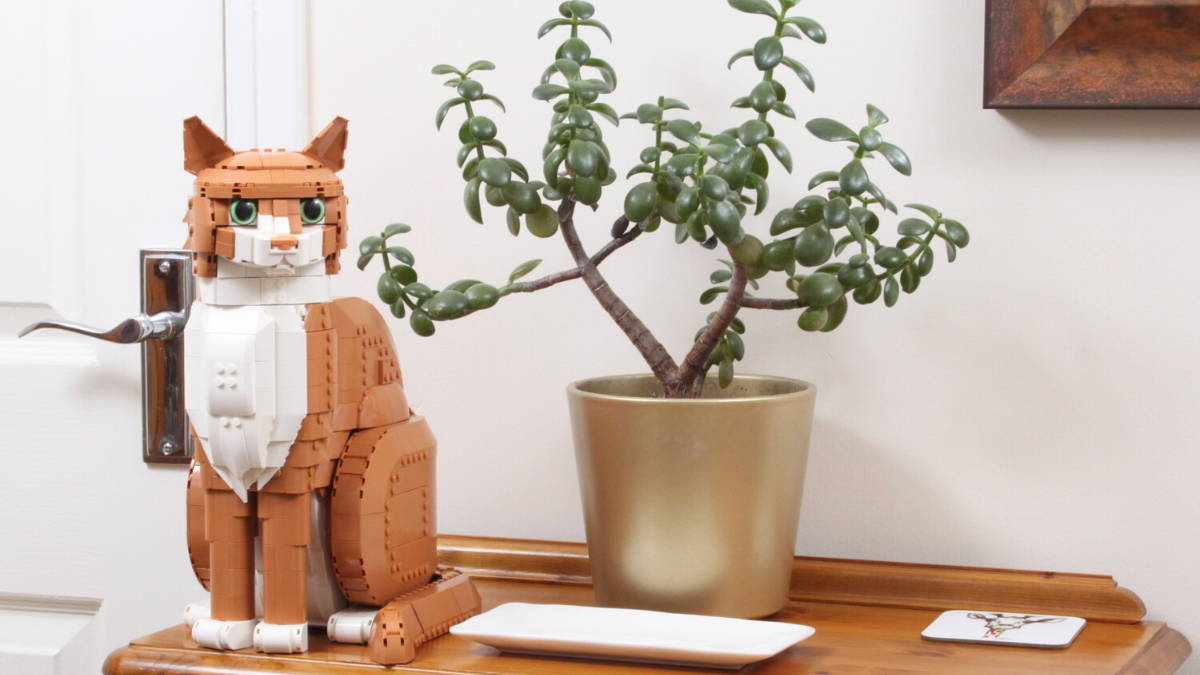 LEGO Ideas 21376 Orange Cat could never stray too far