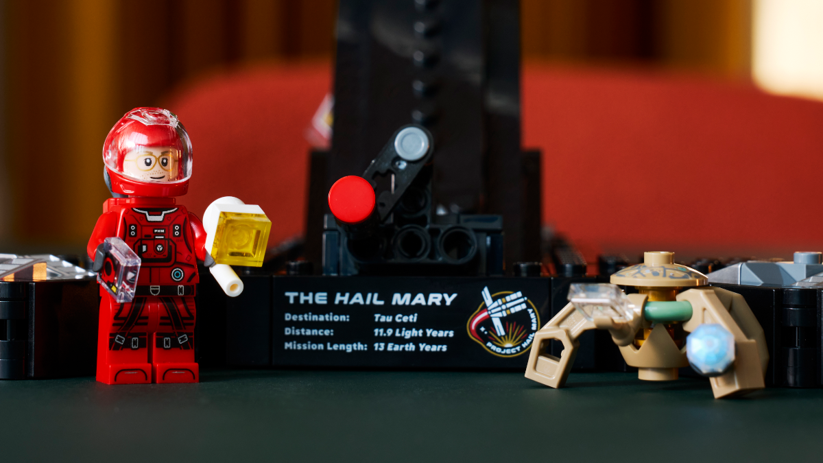 LEGO Project Hail Mary figure needed a Botanicals piece