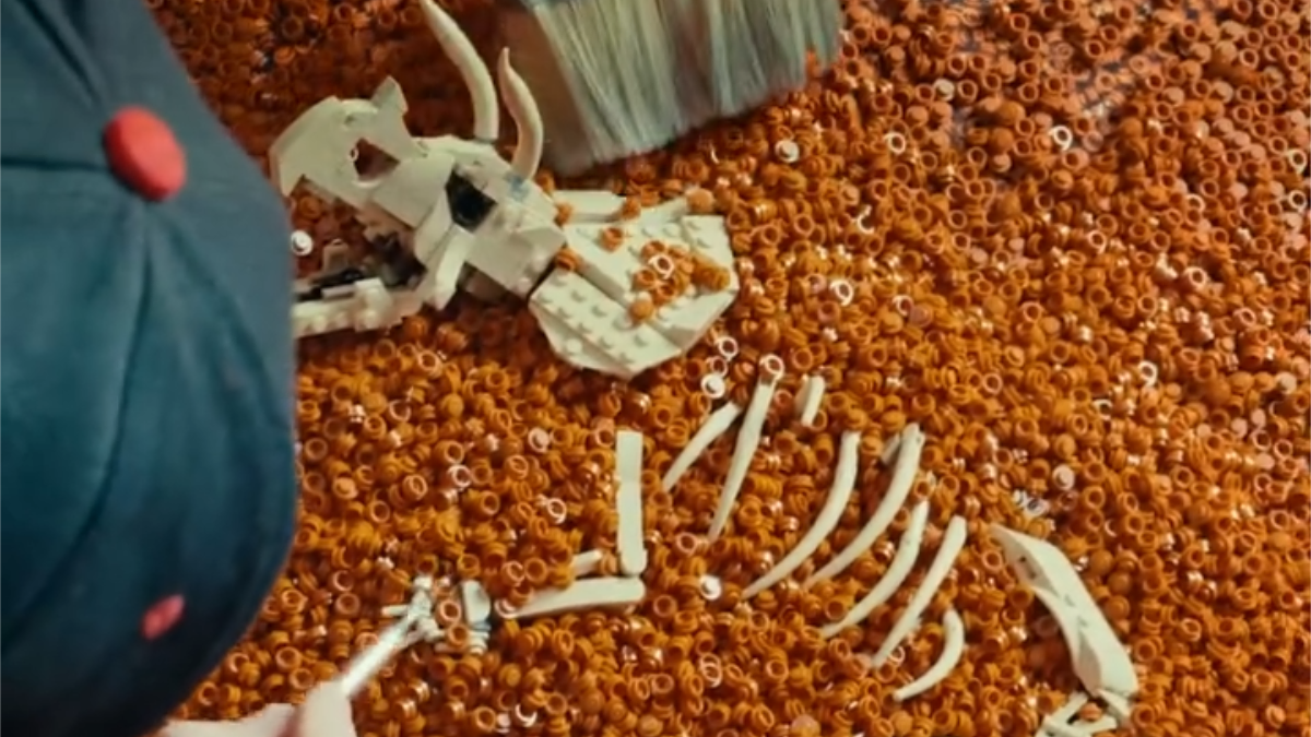 LEGO Jurassic Park Triceratops skeleton revealed