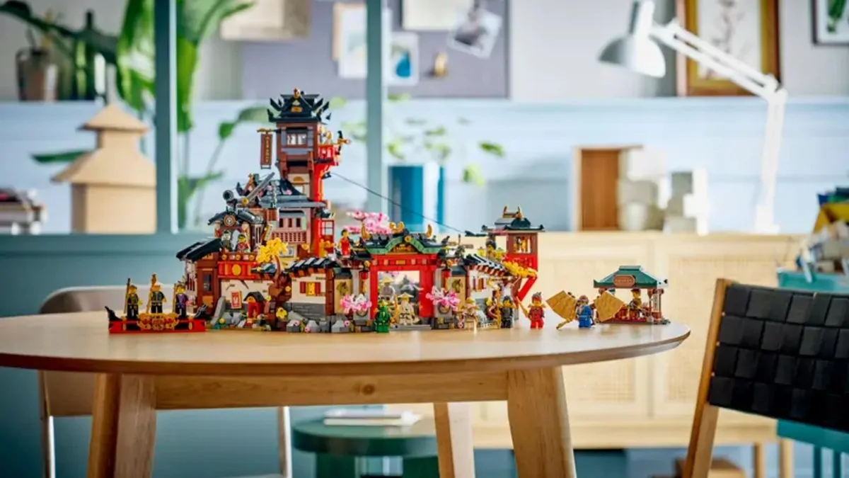 LEGO NINJAGO Old Town is actually a villain set