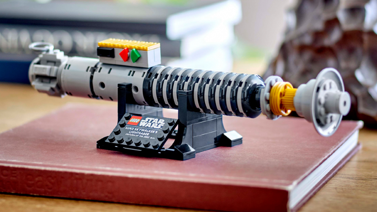 Every LEGO Star Wars lightsaber hilt so far – and why the Darksaber is different