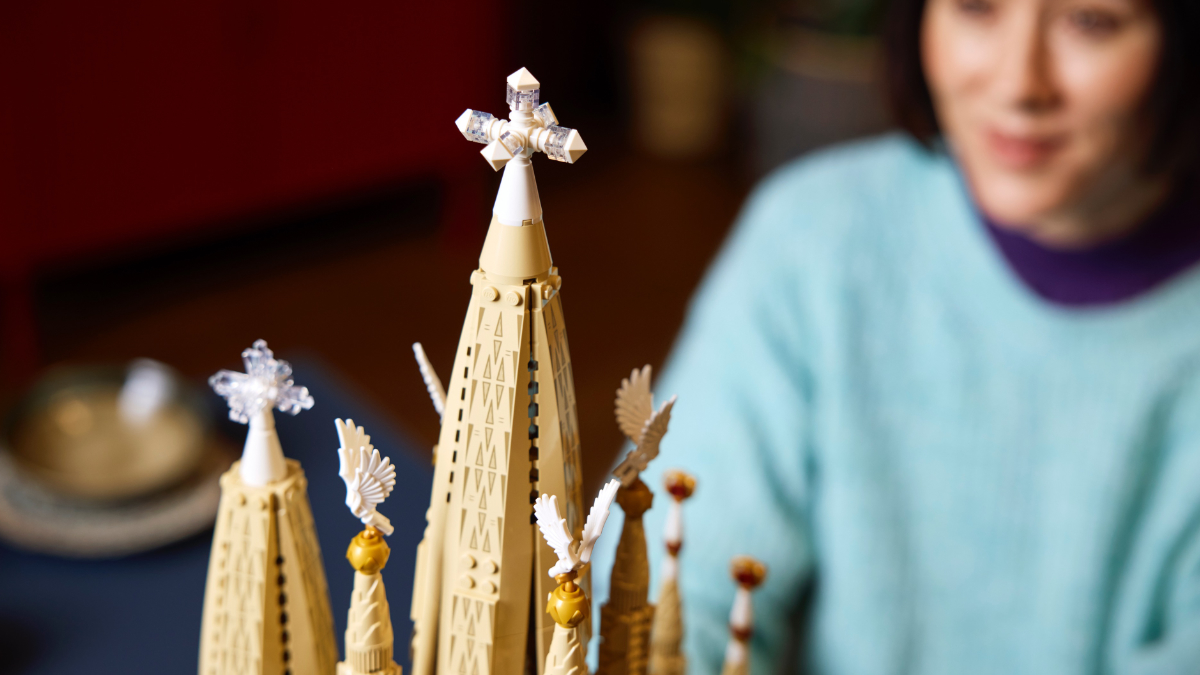 Some of the best LEGO recolours in 21065 Sagrada Familia